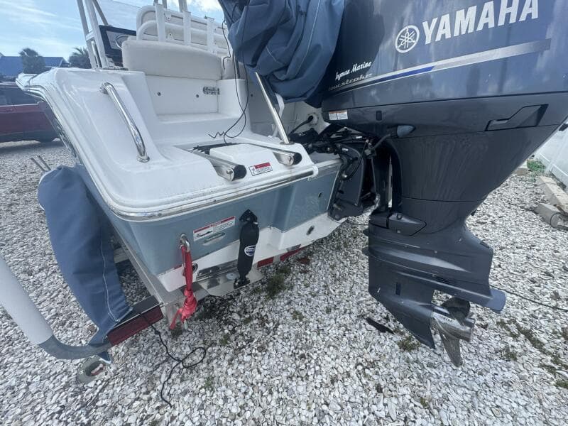 2021 Sea Hunt Ultra 219