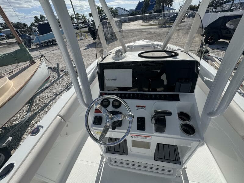 2021 Sea Hunt Ultra 219