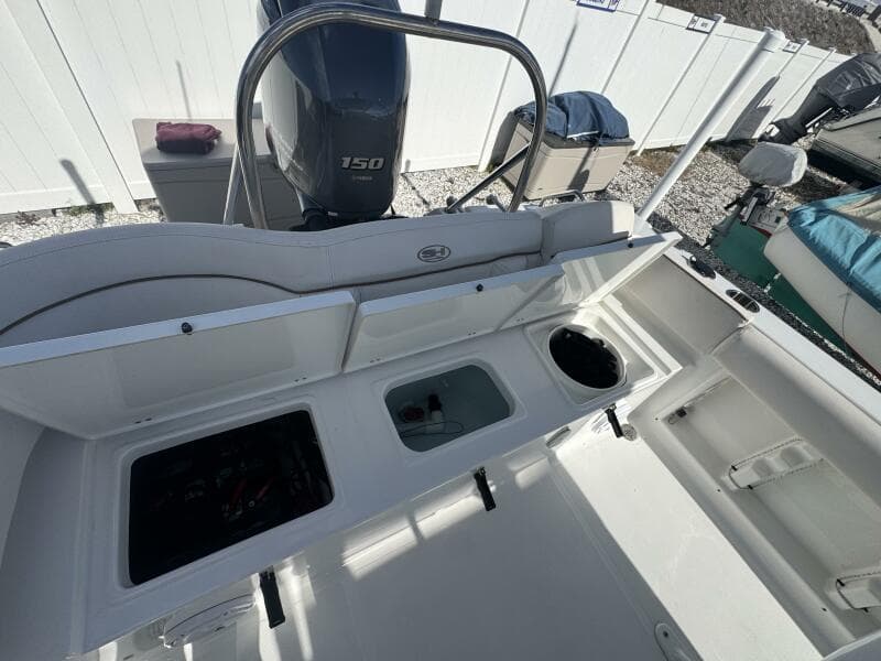 2021 Sea Hunt Ultra 219