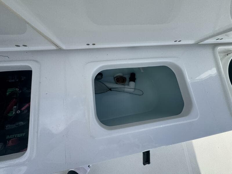 2021 Sea Hunt Ultra 219