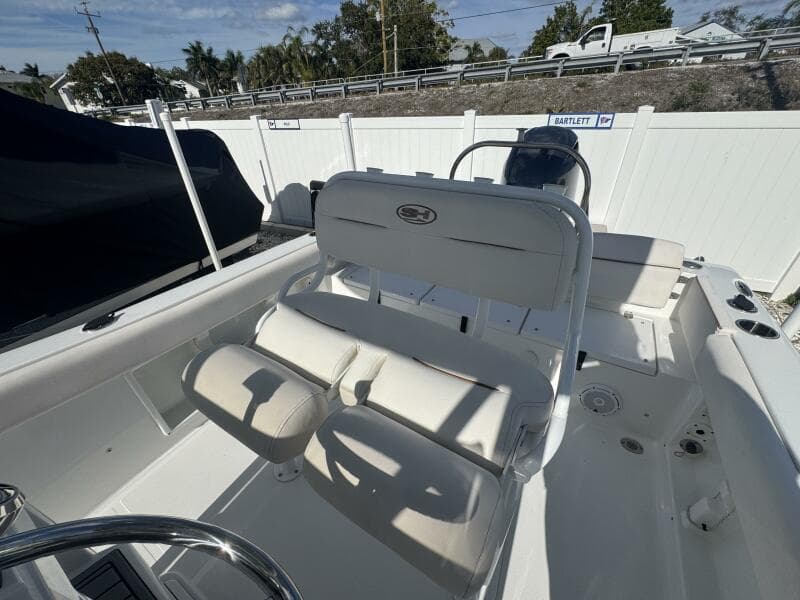 2021 Sea Hunt Ultra 219