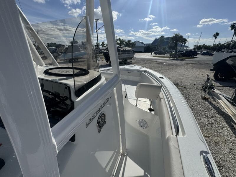 2021 Sea Hunt Ultra 219