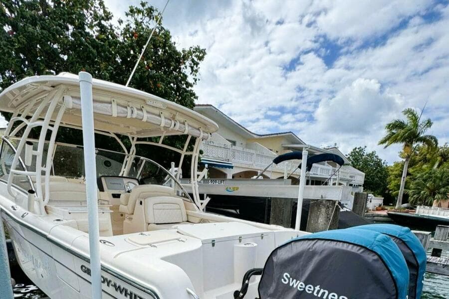 Grady White Freedom 285 Antigua Barbuda Sint Maarten Caribbean