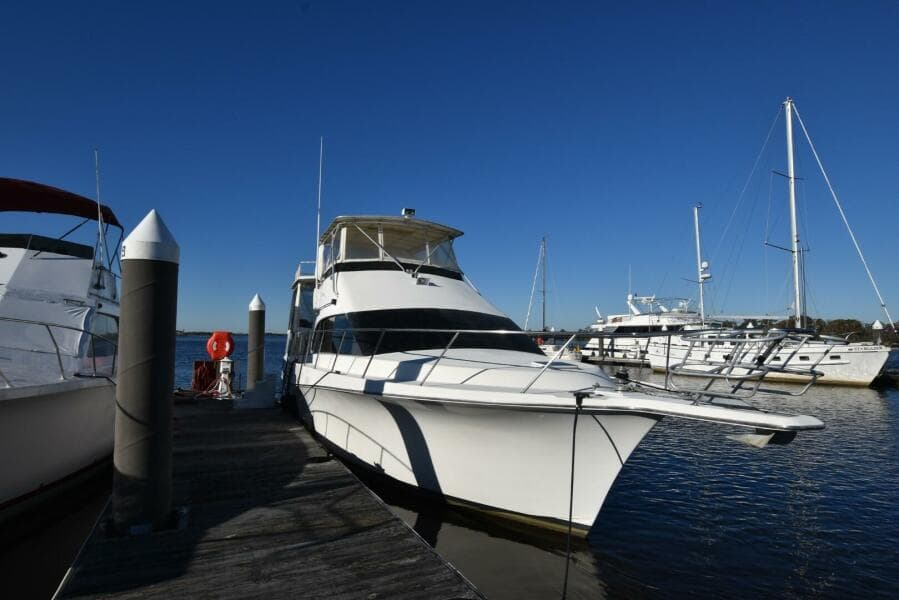 1993 Ocean Yachts 44 Motoryacht