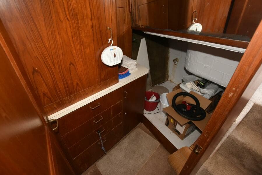 1993 Ocean Yachts 44 Motoryacht