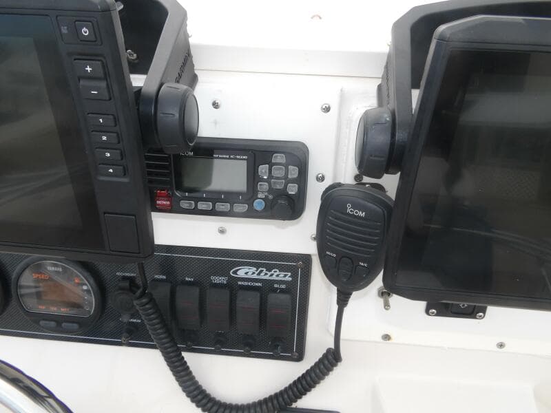 2006 Cobia 210 CC
