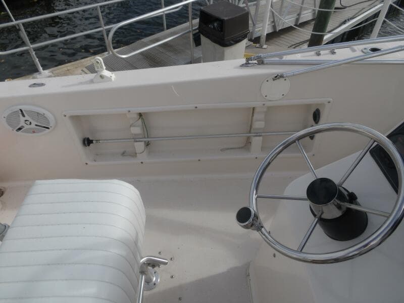 2006 Cobia 210 CC