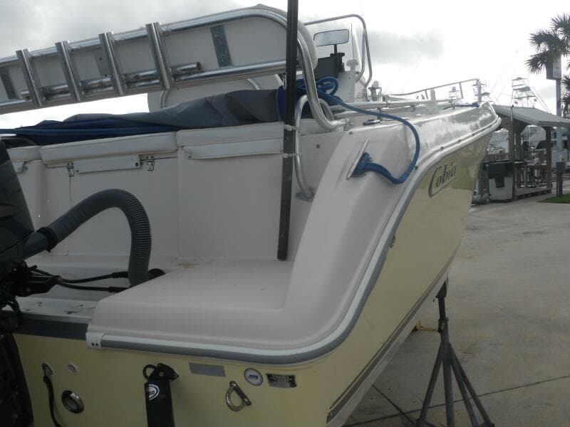 2006 Cobia 210 CC