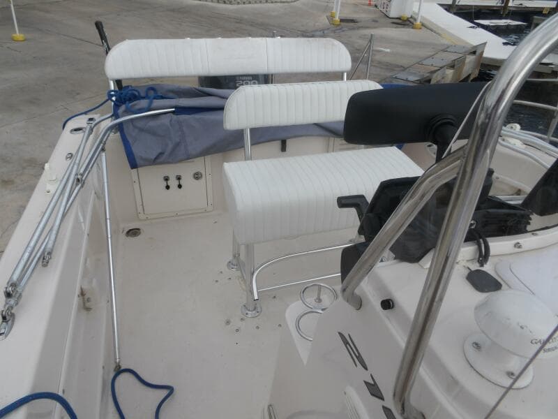 2006 Cobia 210 CC