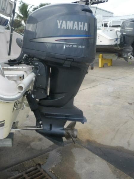 2006 Cobia 210 CC