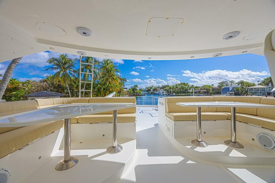 2010 Ocean Alexander 74 Motoryacht