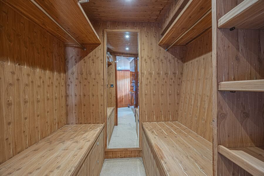 2010 Ocean Alexander 74 Motoryacht