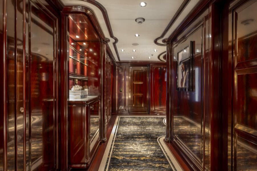 Entry Hallway to Owner Suite