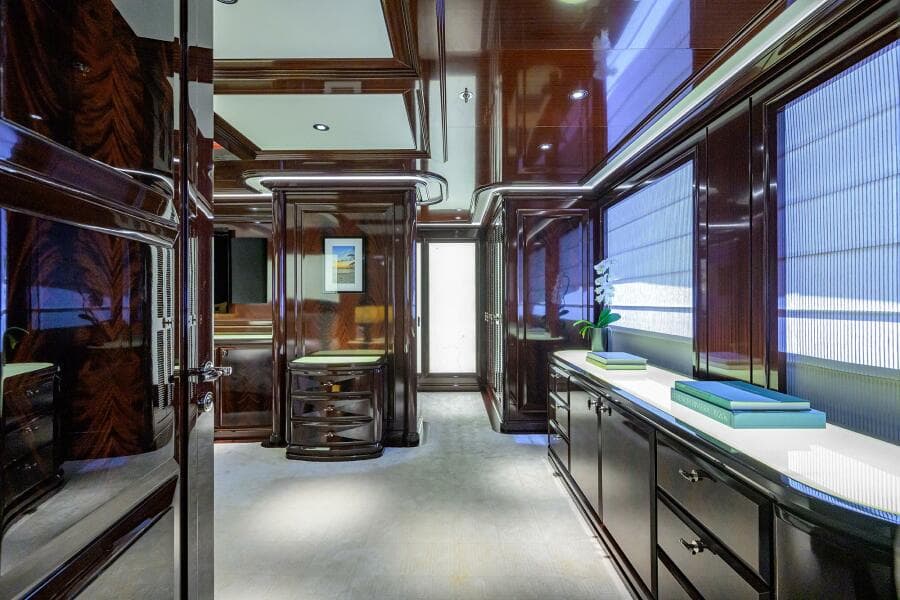 Owner Suite Starboard Side