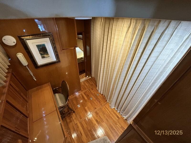 60' Jefferson office3
