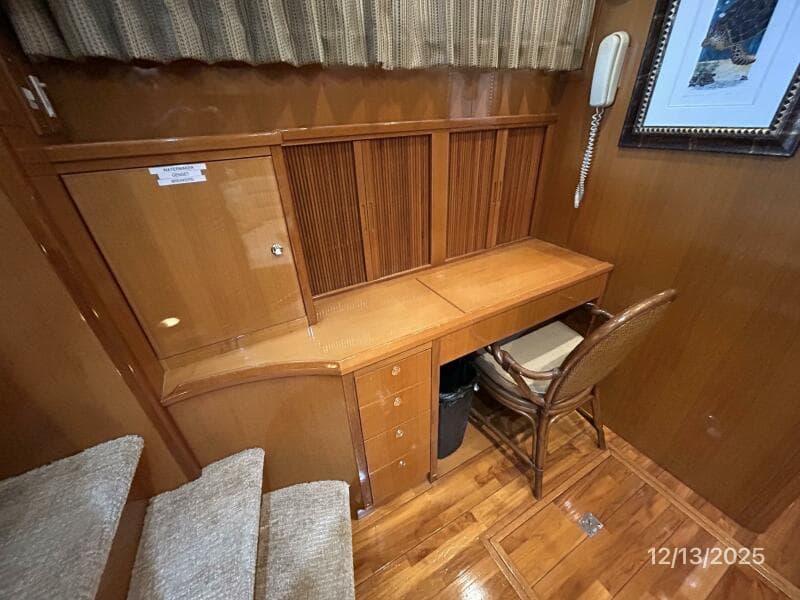 60' Jefferson office desk