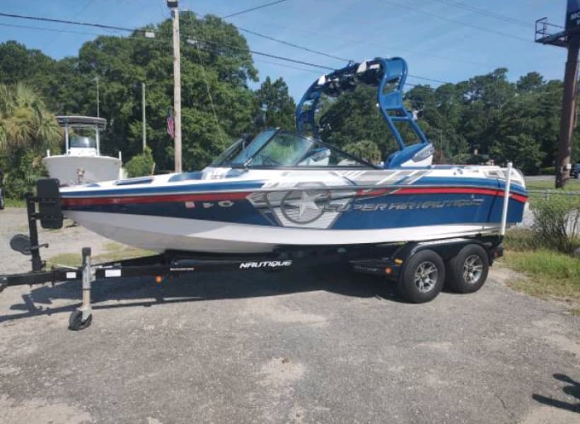 2013 Nautique