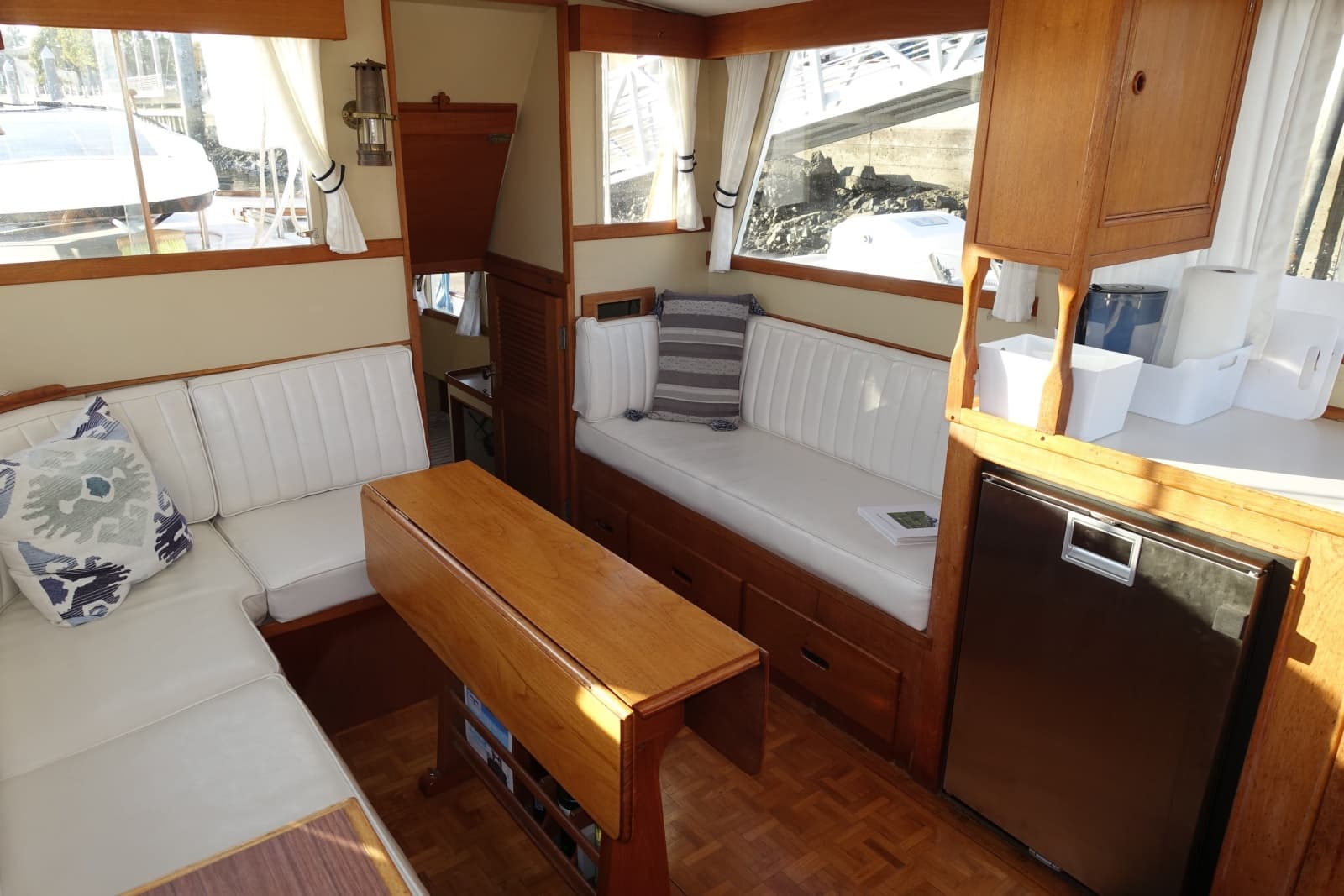 1979 Grand Banks 36