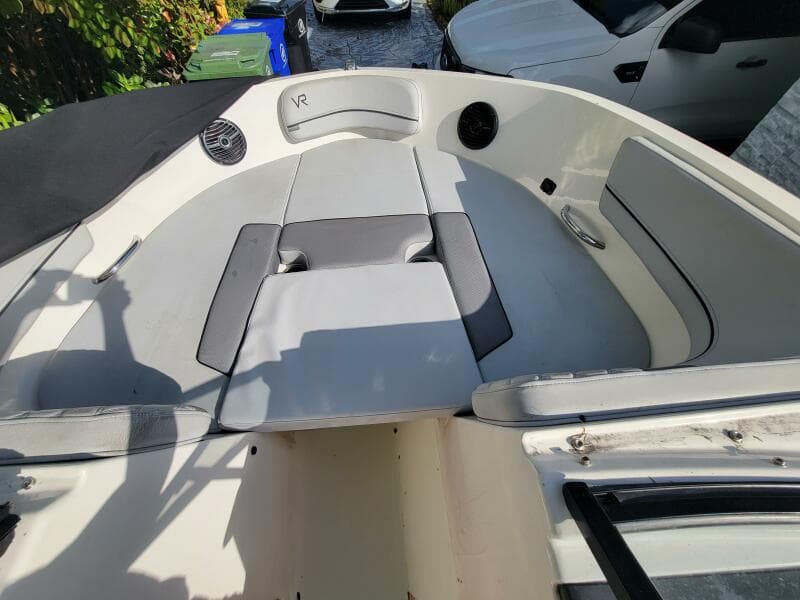 2023 Bayliner VR6 OB