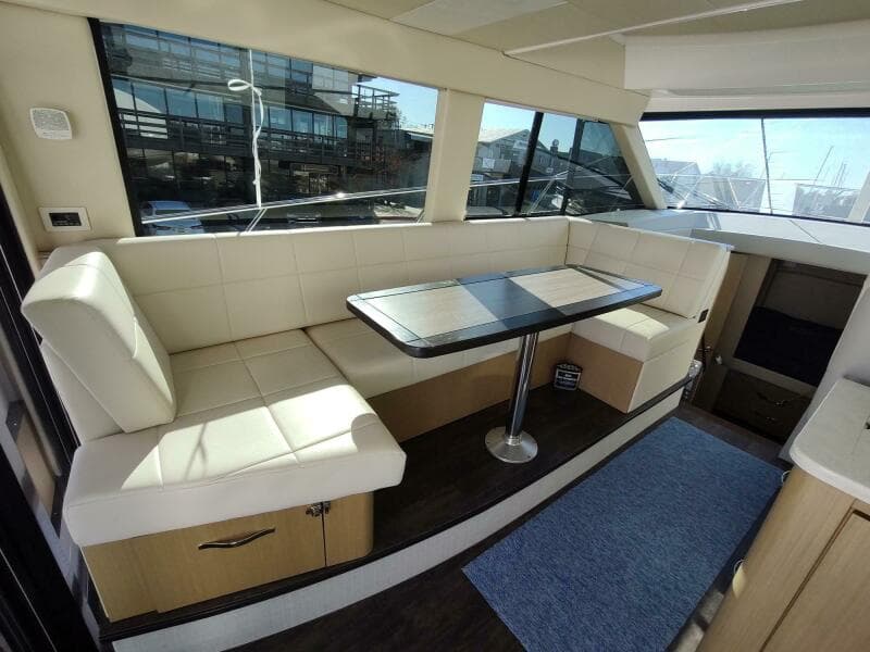 2021 Regal 42 Fly
