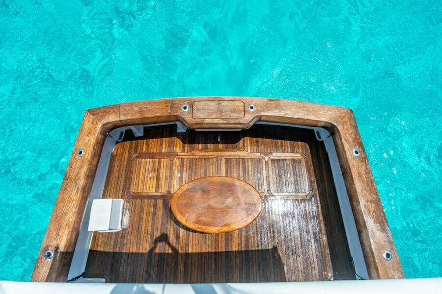 1999 Viking 55 Convertible