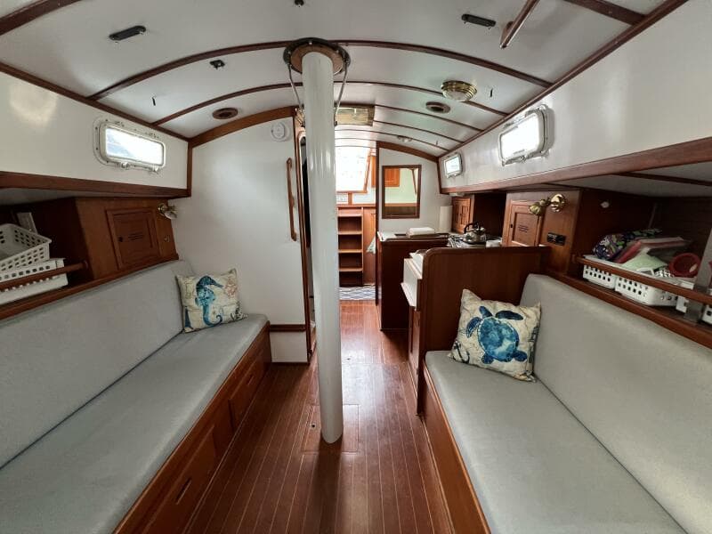 1986 Dickerson Tri-Cabin