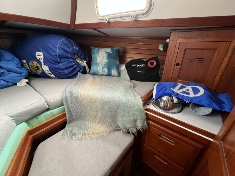 1986 Dickerson Tri-Cabin