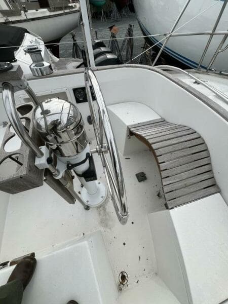 1986 Dickerson Tri-Cabin