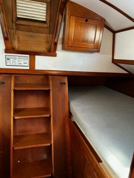 1986 Dickerson Tri-Cabin