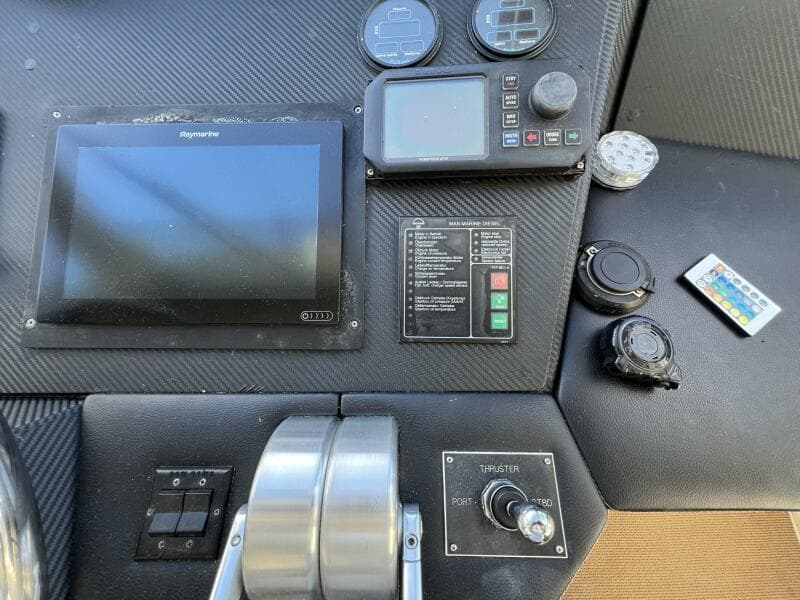 1999 Viking 60 CPMY