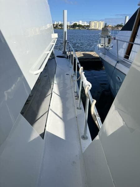 1999 Viking 60 CPMY