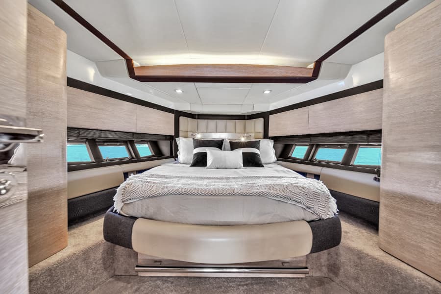 2012 Azimut 64 FLY