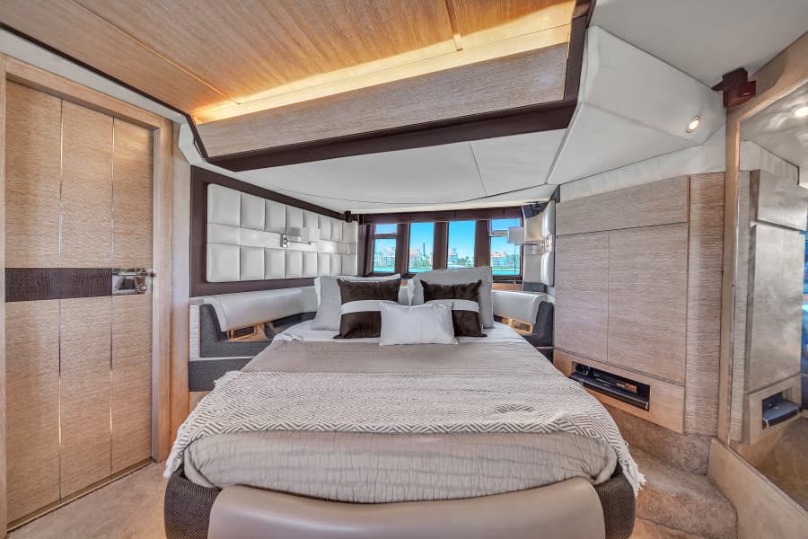 2012 Azimut 64 FLY