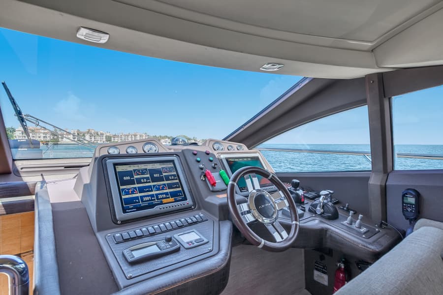 2012 Azimut 64 FLY