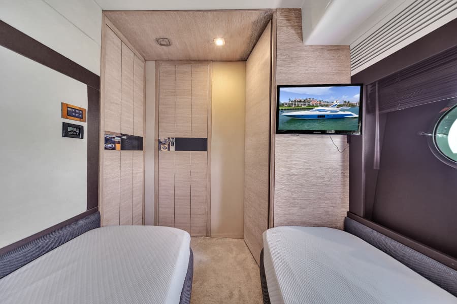 2012 Azimut 64 FLY