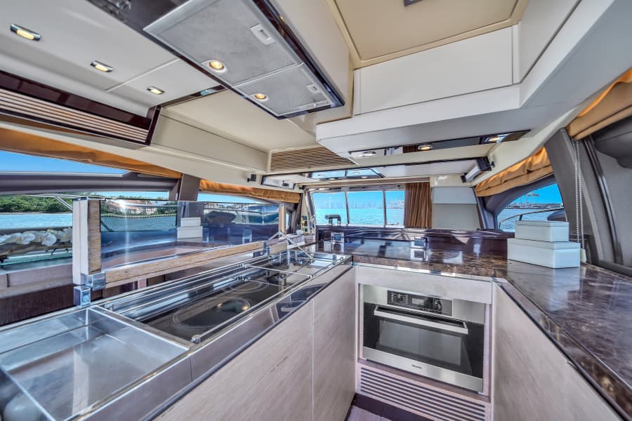 2012 Azimut 64 FLY