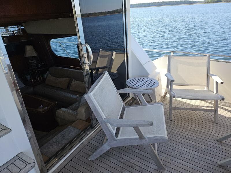 2003 Johnson Flybridge