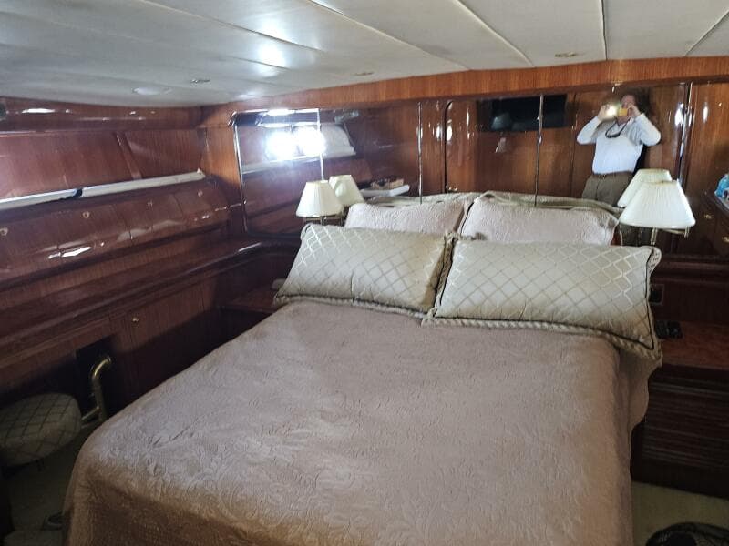 2003 Johnson Flybridge