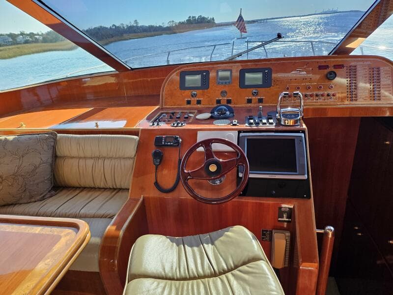 2003 Johnson Flybridge