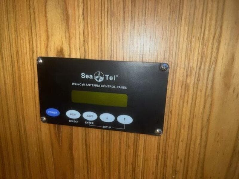 SeaTel Control Panel