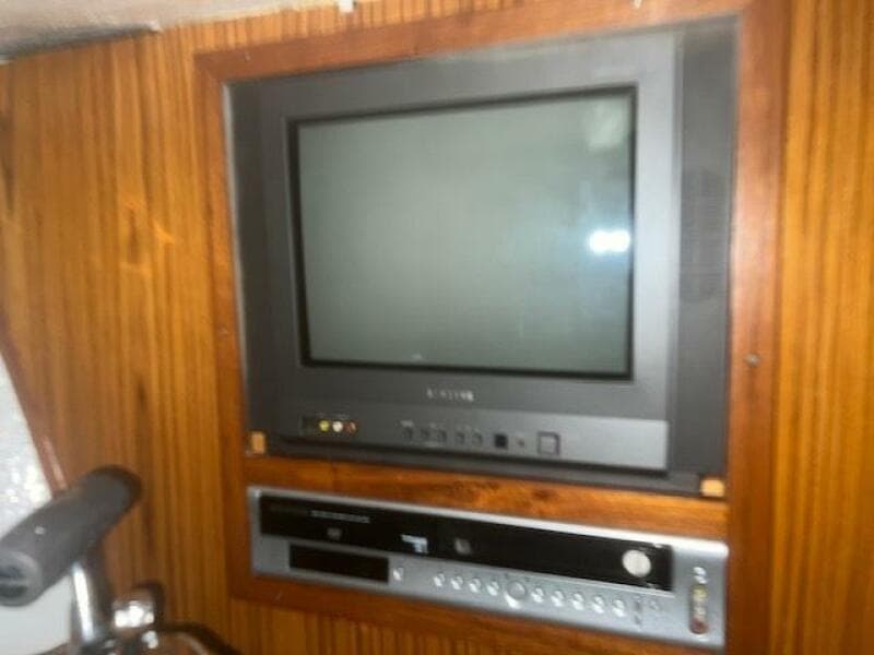 TV CD DVD