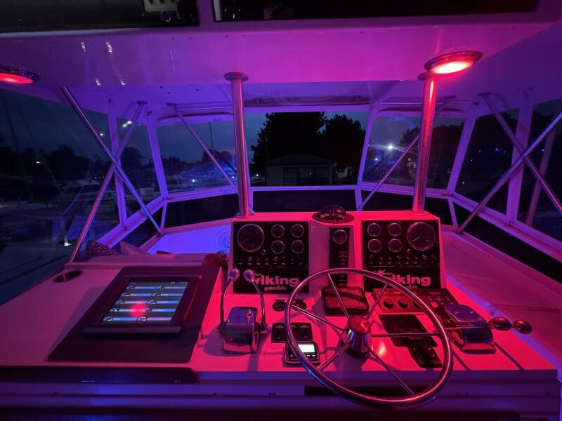 1987 Viking 48 Motor Yacht