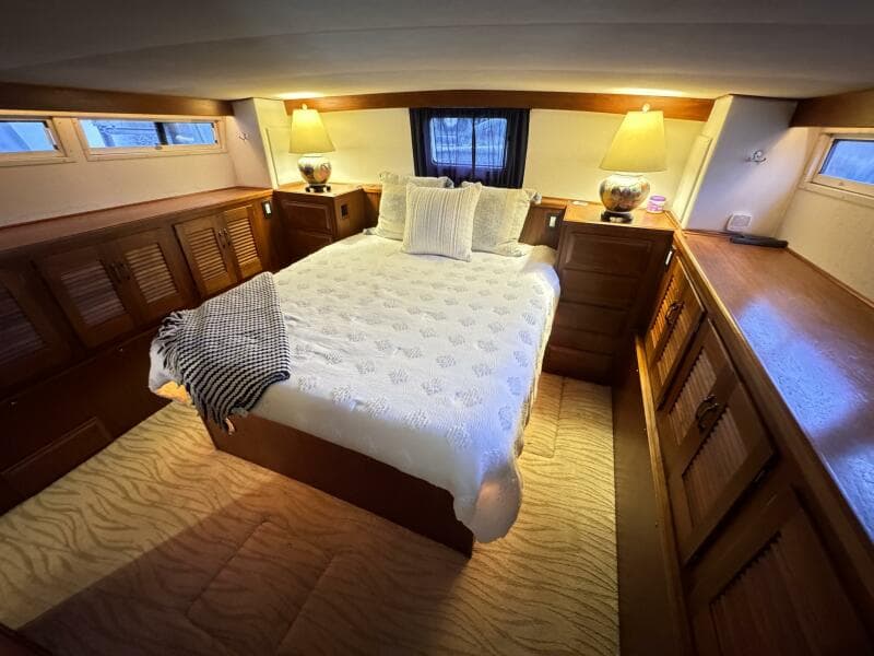 1987 Viking 48 Motor Yacht