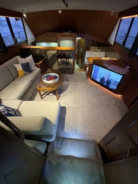 1987 Viking 48 Motor Yacht