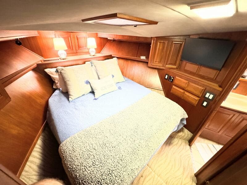 1987 Viking 48 Motor Yacht