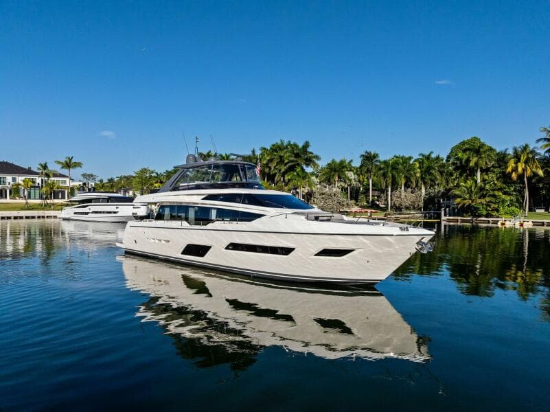2019 Ferretti Yachts 780