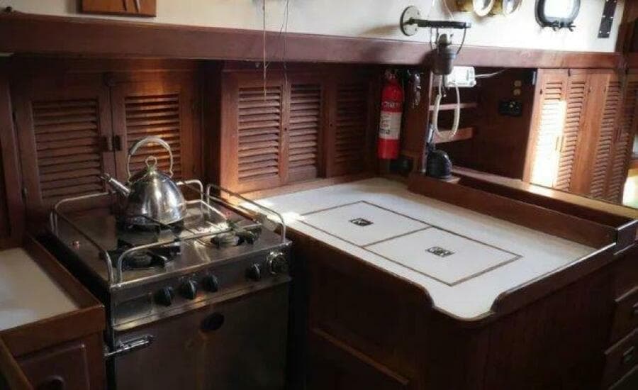 1979 Tayana 37