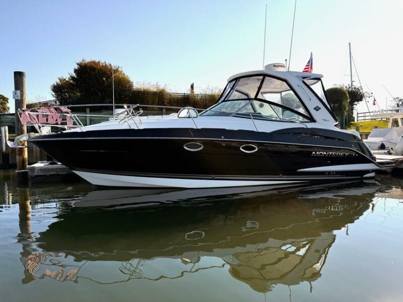 2017 Monterey 335S