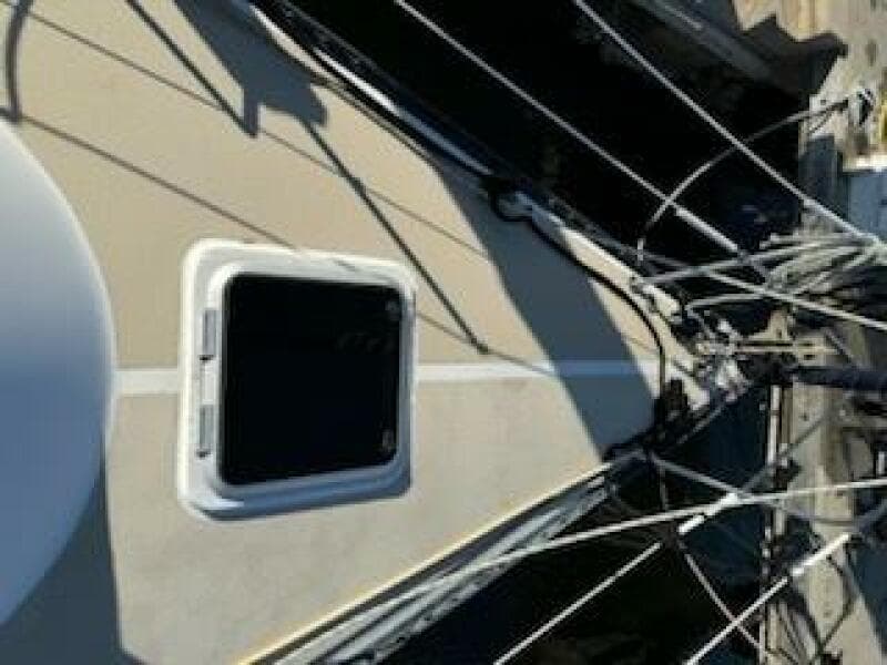 Bow fore of mast
