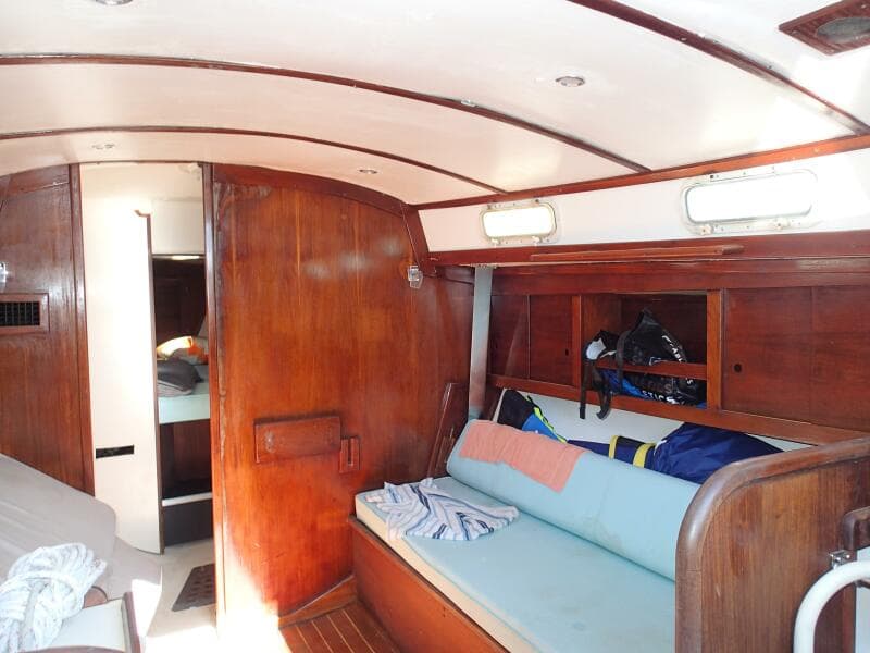 Settee on starboard